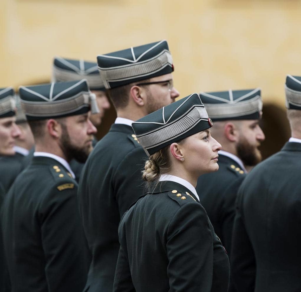 dcec87ddfc059d62389467c829ed26acb0f97adc-aspect-ratio-670-650