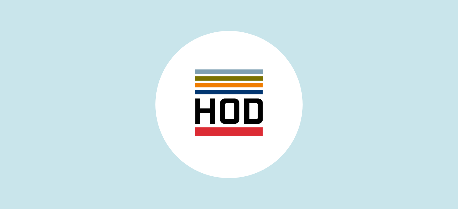 HOD logo bred lyseblå